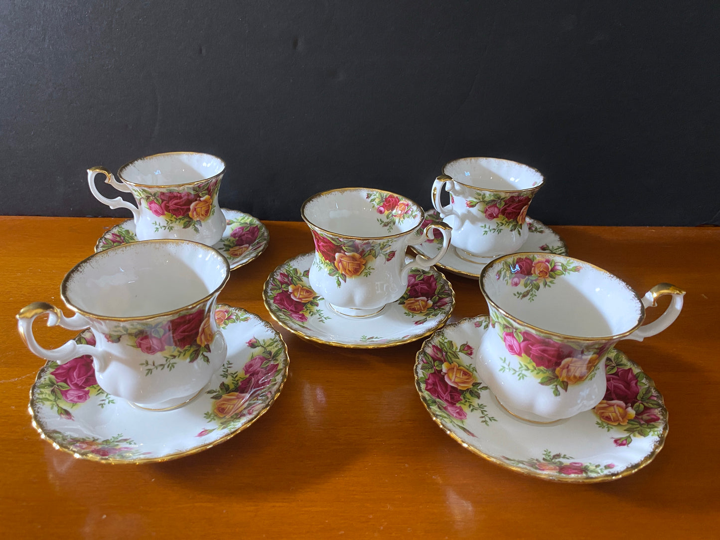Royal Albert "Old Country Roses" tea service, 25 pcs, Bone china, made in England, Y1962, roses motif and gold trim, MINT!