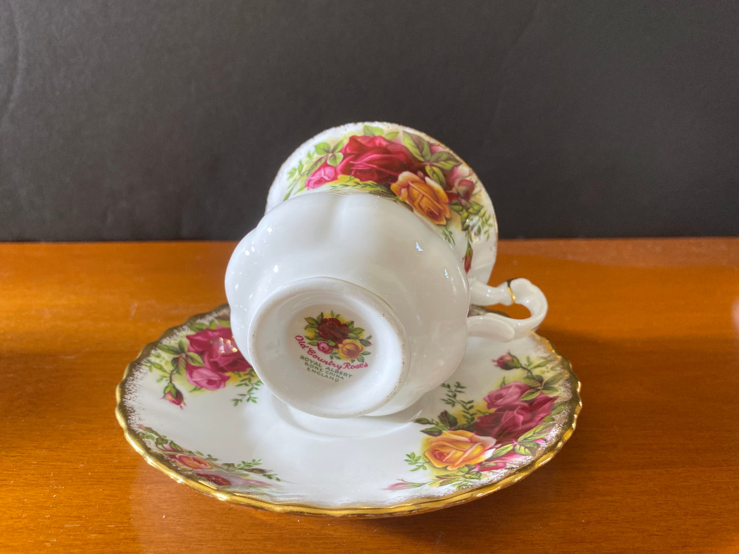 Royal Albert "Old Country Roses" tea service, 25 pcs, Bone china, made in England, Y1962, roses motif and gold trim, MINT!