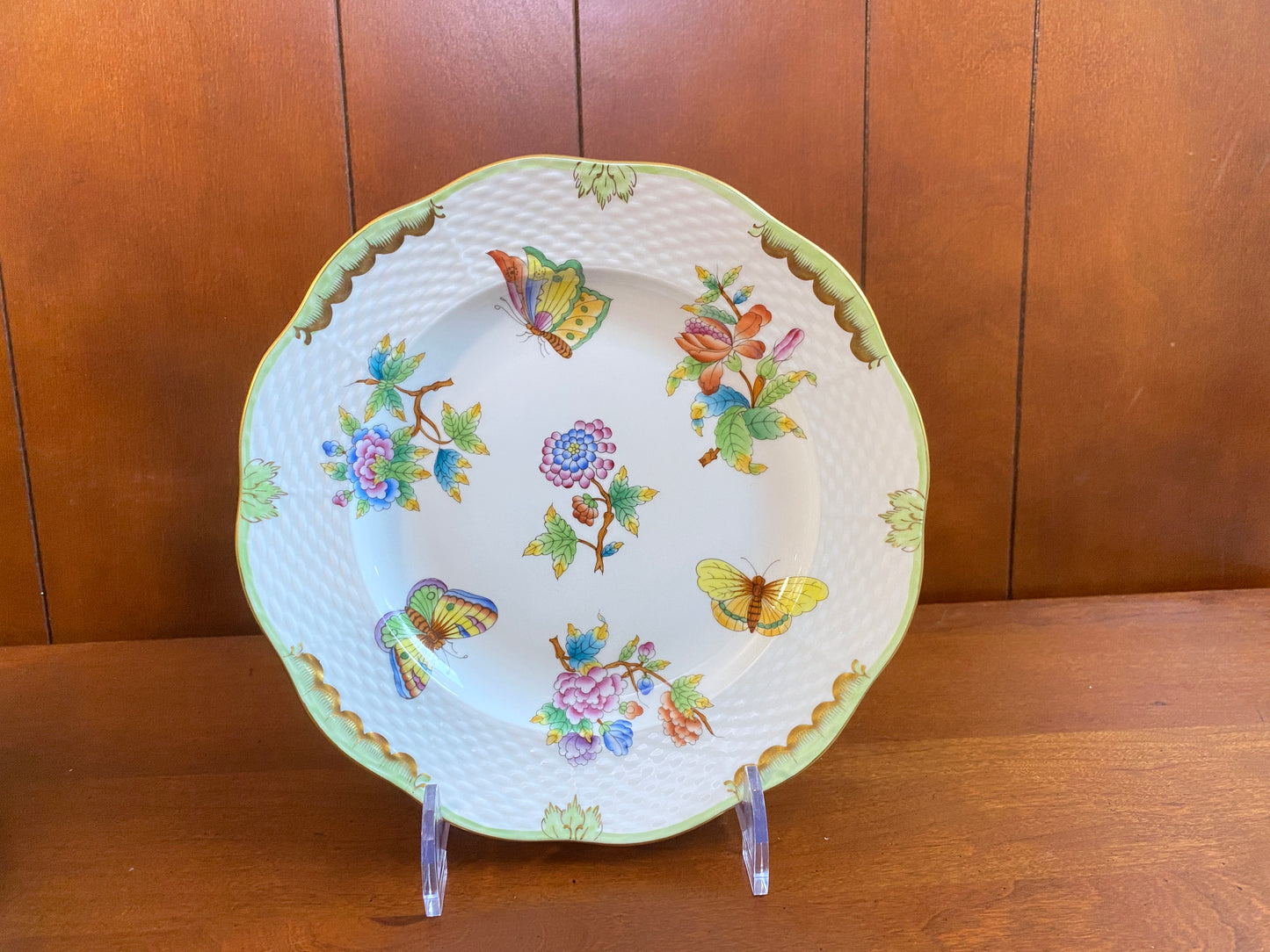 Herend Hungary "Queen Victoria" dinner plates (524 VB0), 10 inches, set of 6, mint, gorgeous