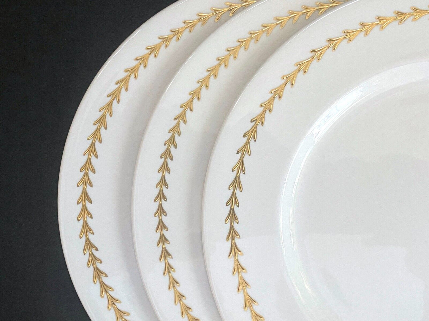 Serve 16 Royal Albert White w/ gold gilt bone china dinner service, 95pcs, MINT