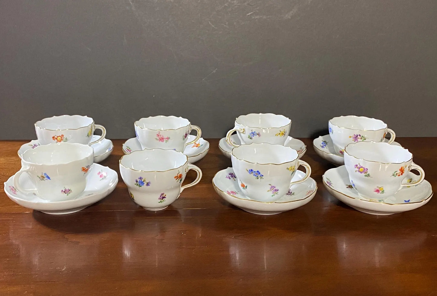 Meissen "Scattered Flowers" Porcelain Tea & Coffee Service: 40-Piece Gold Rim Set